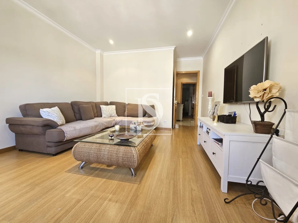 Apartamento T4 para Venda em Sé, Santa Maria e Meixedo Foto 18