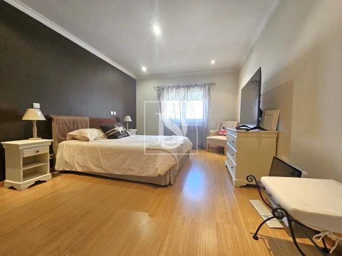 Apartamento T4 para Venda em Sé, Santa Maria e Meixedo Foto 14