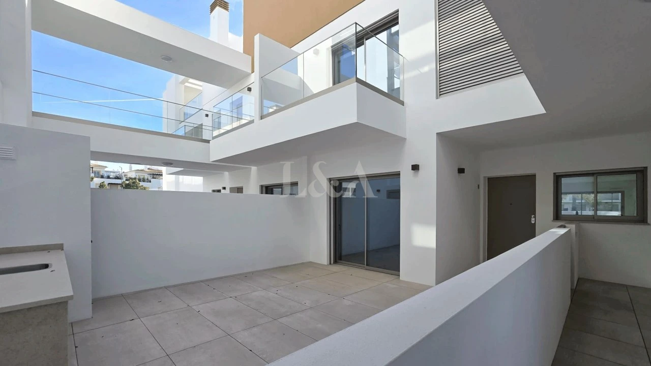 Apartamento T2 para Venda em Conceição e Cabanas de Tavira Foto 1