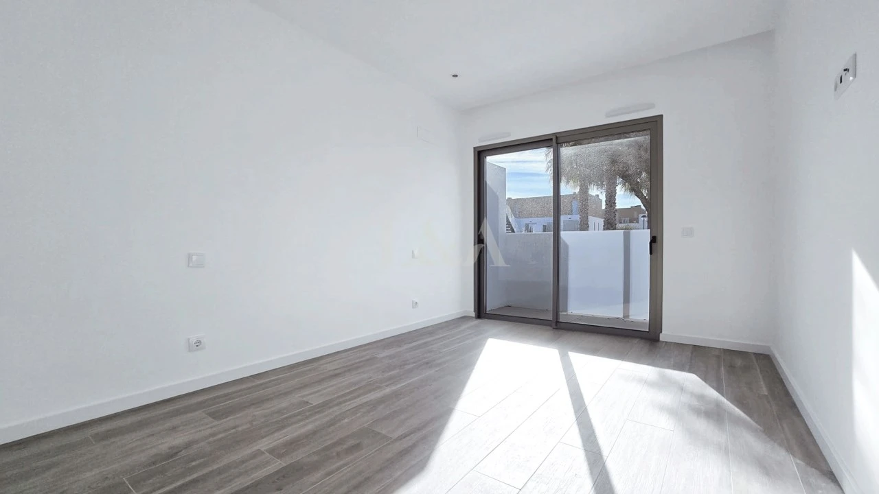 Apartamento T2 para Venda em Conceição e Cabanas de Tavira Foto 9