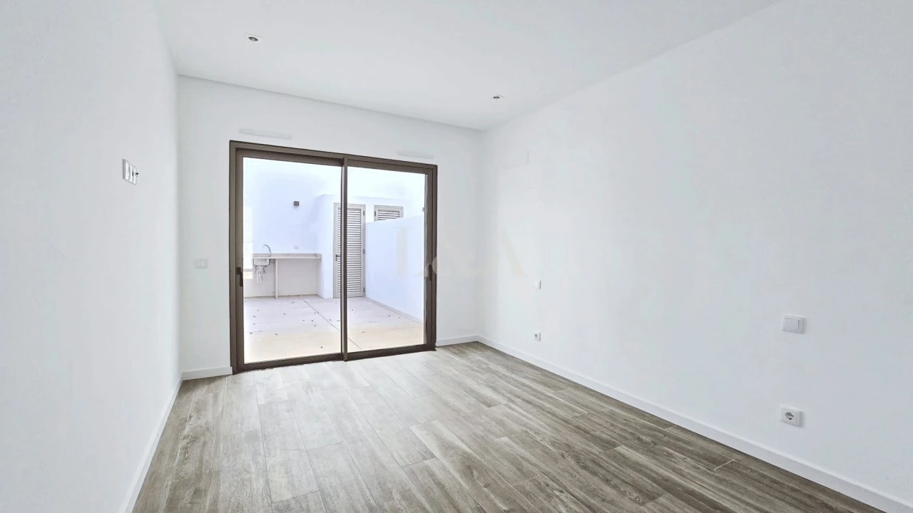 Apartamento T2 para Venda em Conceição e Cabanas de Tavira Foto 14