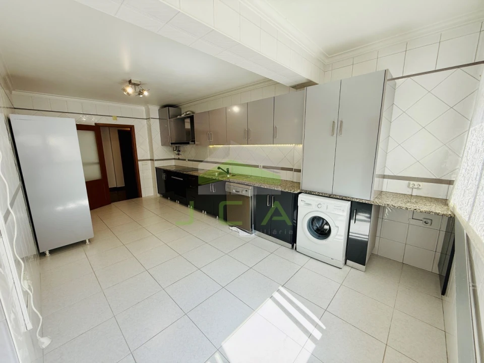 Apartamento T3 para Arrendamento em Marrazes e Barosa Foto 4