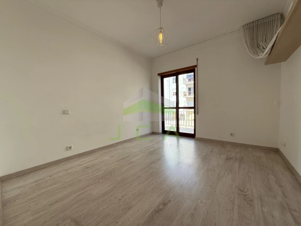 Apartamento T3 para Arrendamento em Marrazes e Barosa Foto 12