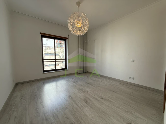 Apartamento T3 para Arrendamento em Marrazes e Barosa Foto 13