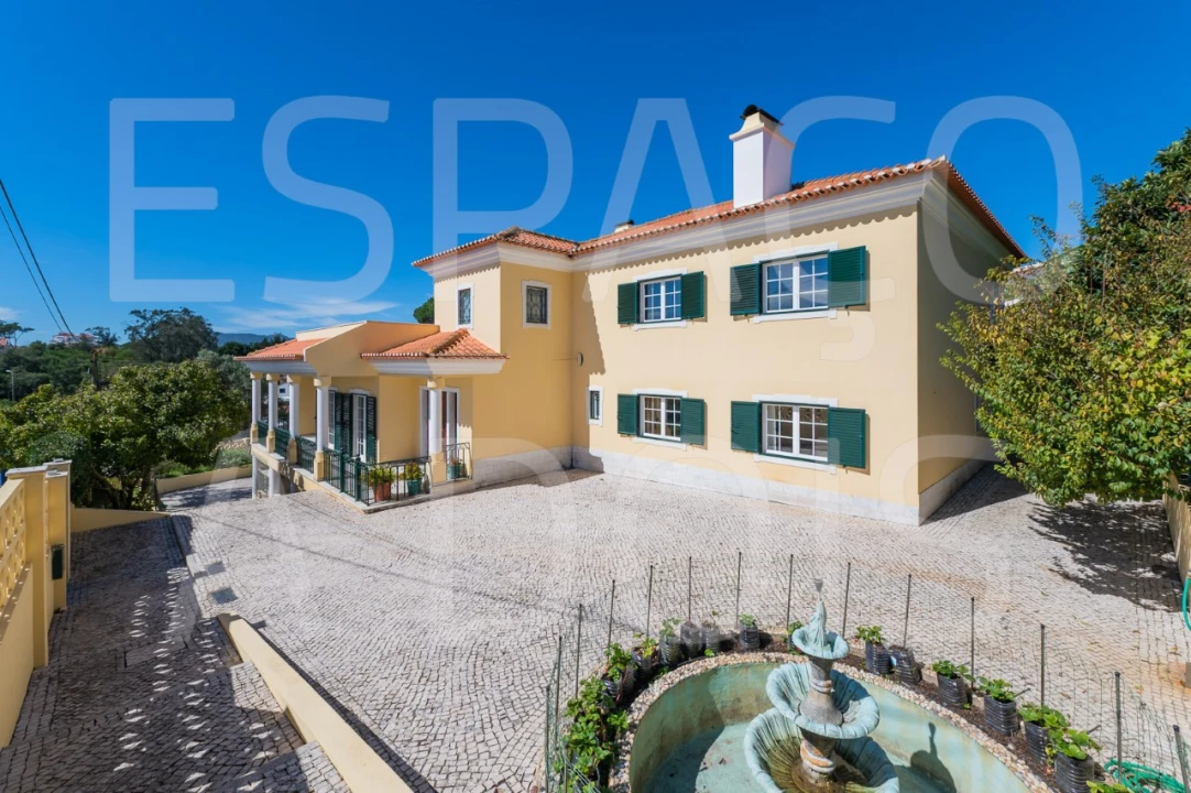 Moradia T7 para Venda em Algueirão-Mem Martins Foto 12