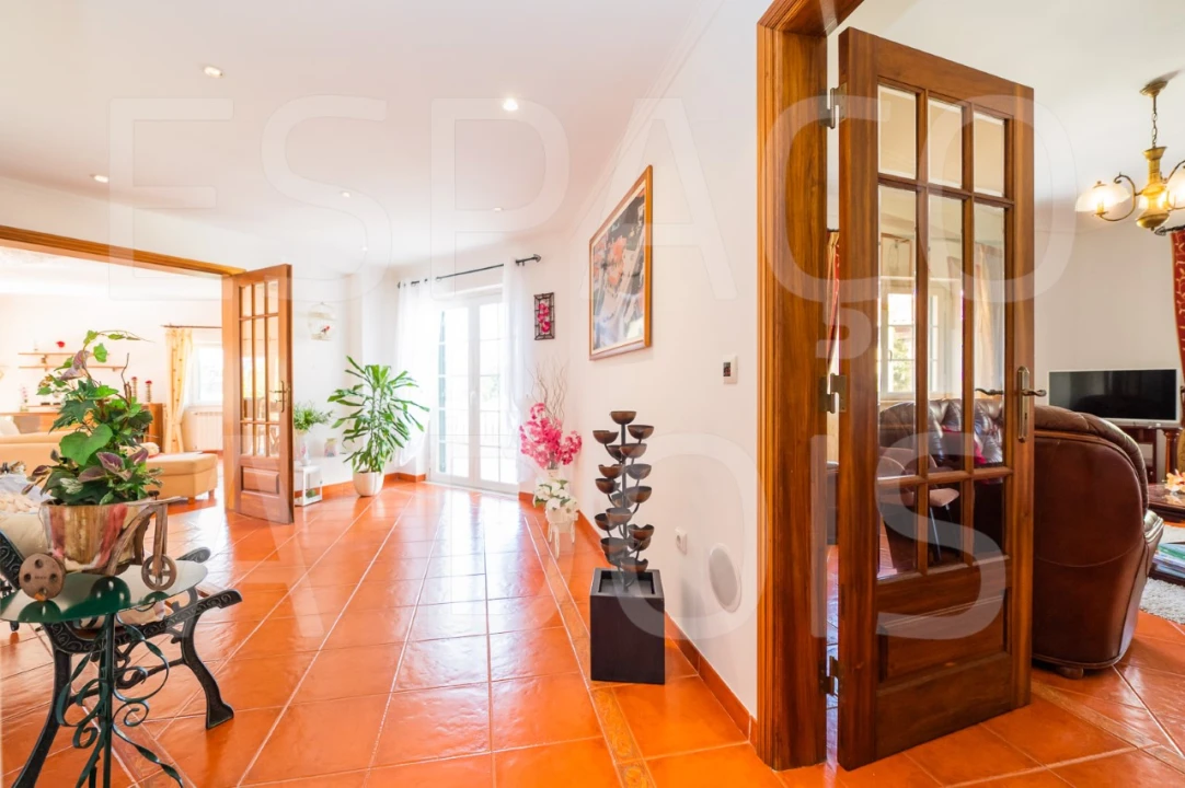 Moradia T7 para Venda em Algueirão-Mem Martins Foto 32