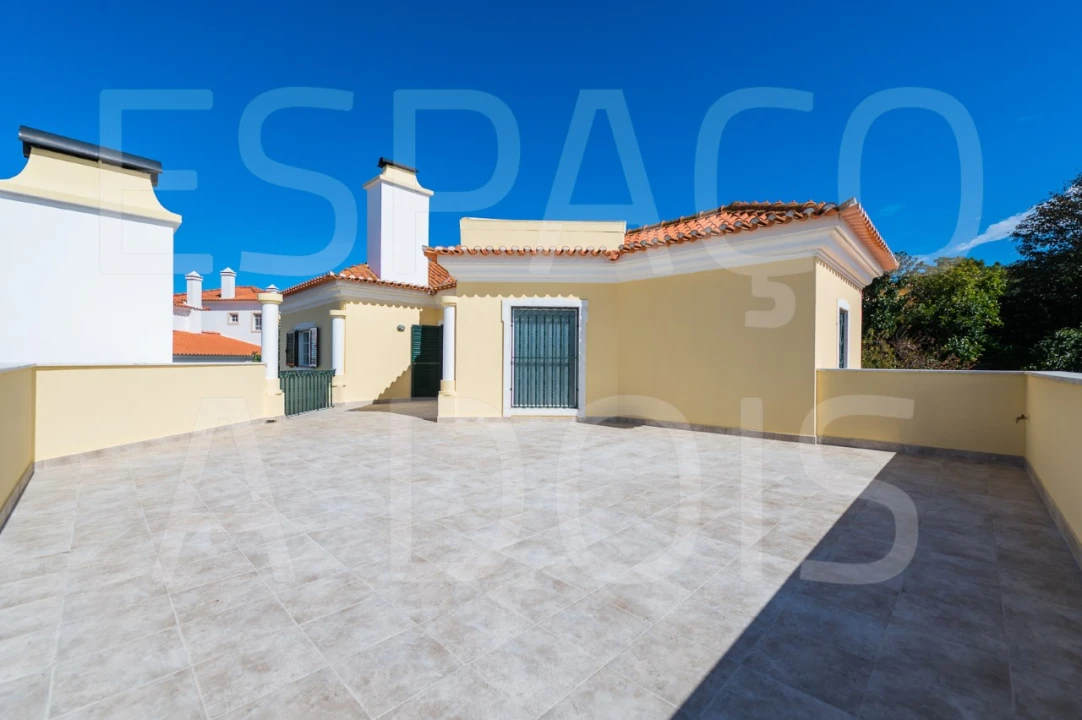 Moradia T7 para Venda em Algueirão-Mem Martins Foto 101