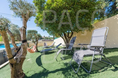 Moradia T7 para Venda em Algueirão-Mem Martins