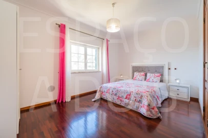 Moradia T7 para Venda em Algueirão-Mem Martins