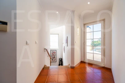 Moradia T7 para Venda em Algueirão-Mem Martins