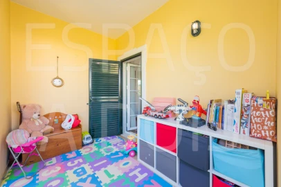 Moradia T7 para Venda em Algueirão-Mem Martins