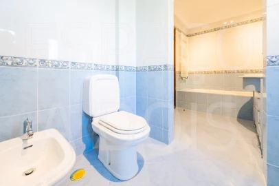 Moradia T7 para Venda em Algueirão-Mem Martins