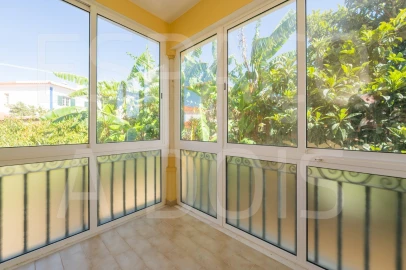 Moradia T7 para Venda em Algueirão-Mem Martins