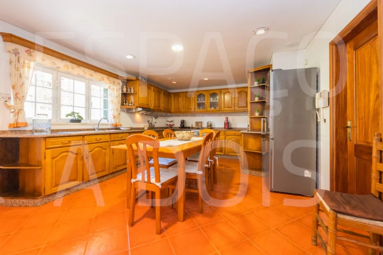 Moradia T7 para Venda em Algueirão-Mem Martins Foto 38