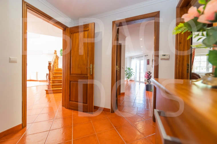 Moradia T7 para Venda em Algueirão-Mem Martins Foto 82