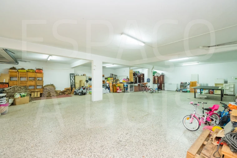 Moradia T7 para Venda em Algueirão-Mem Martins Foto 133