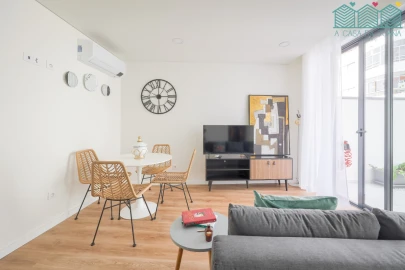 Apartamento T1 para Arrendamento em Glória e Vera Cruz