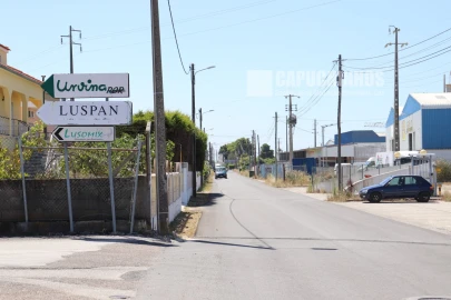 Terreno para Venda em Samora Correia