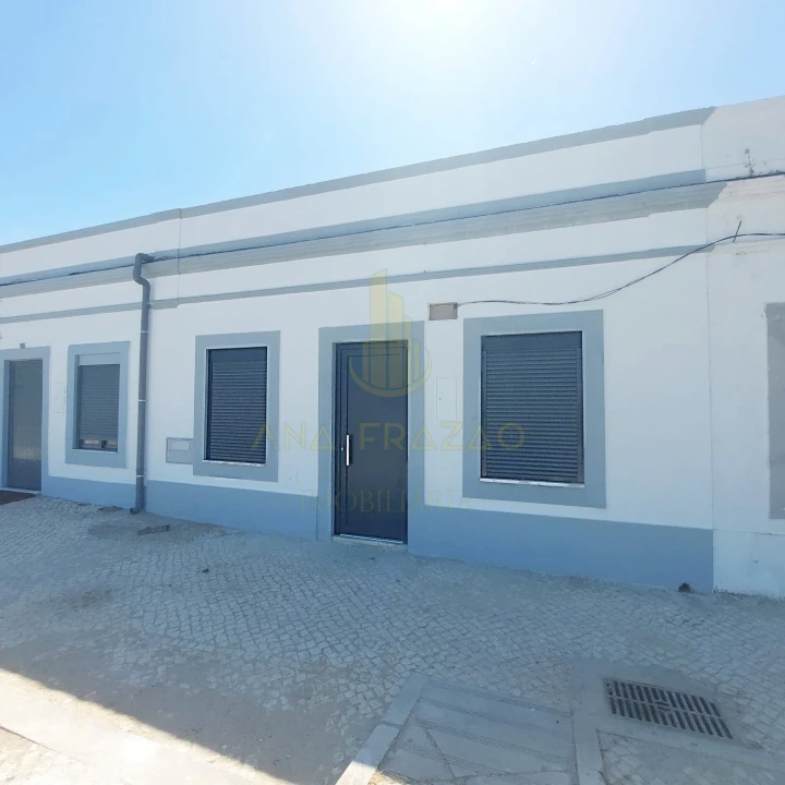 Moradia T2 para Venda em Amora Foto 1