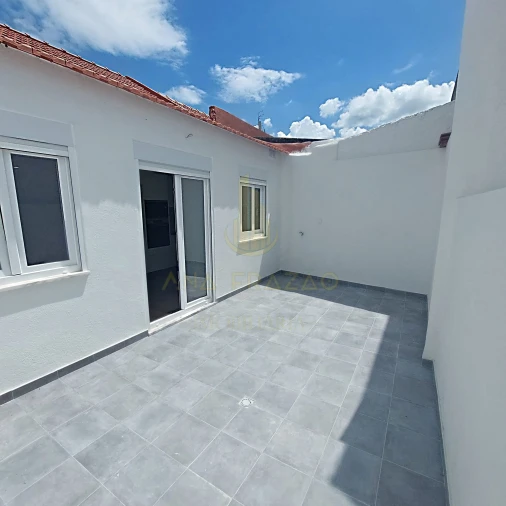 Moradia T2 para Venda em Amora Foto 6