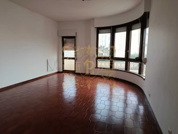 Apartamento T2 para Venda em Sesimbra (Castelo)