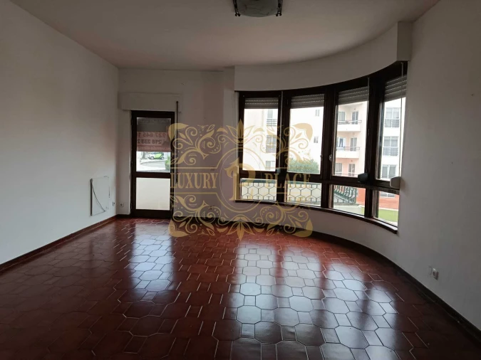 Apartamento T2 para Venda em Sesimbra (Castelo) Foto 13