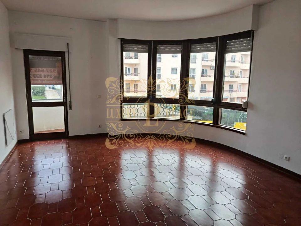 Apartamento T2 para Venda em Sesimbra (Castelo) Foto 10