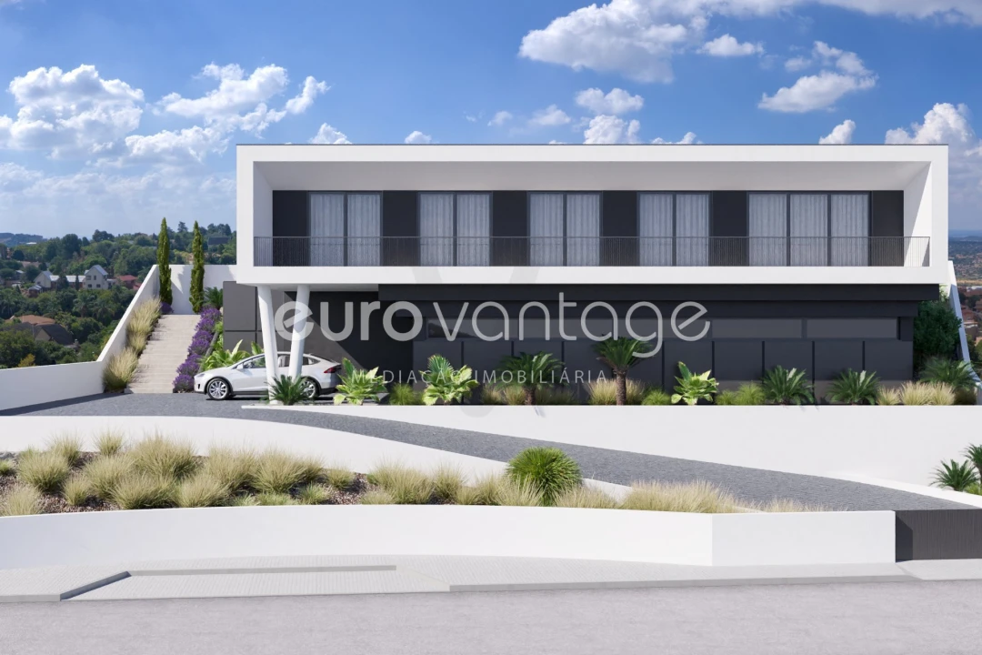 Moradia T4 para Venda em Amor Foto 9