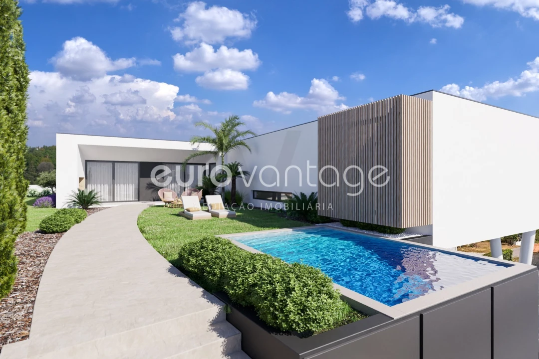 Moradia T4 para Venda em Amor Foto 14