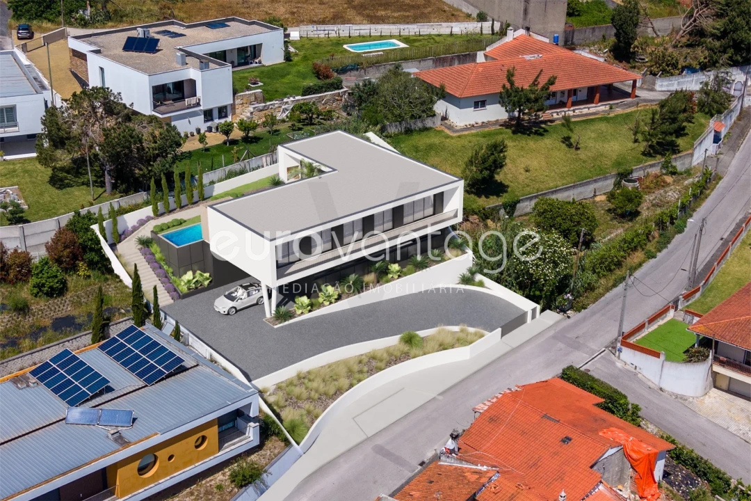 Moradia T4 para Venda em Amor Foto 3