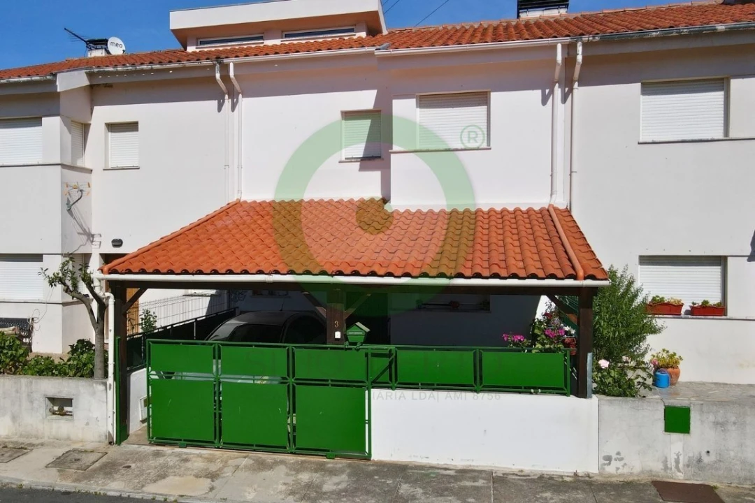 Moradia T4 para Venda em Valpaços e Sanfins Foto 1