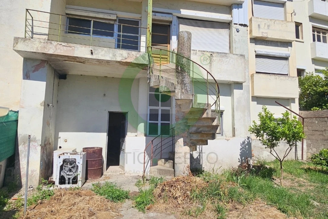 Prédio para Venda em Mirandela Foto 5