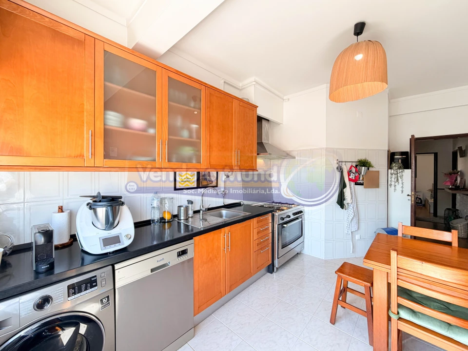 Apartamento T2 para Venda em Samora Correia Foto 6