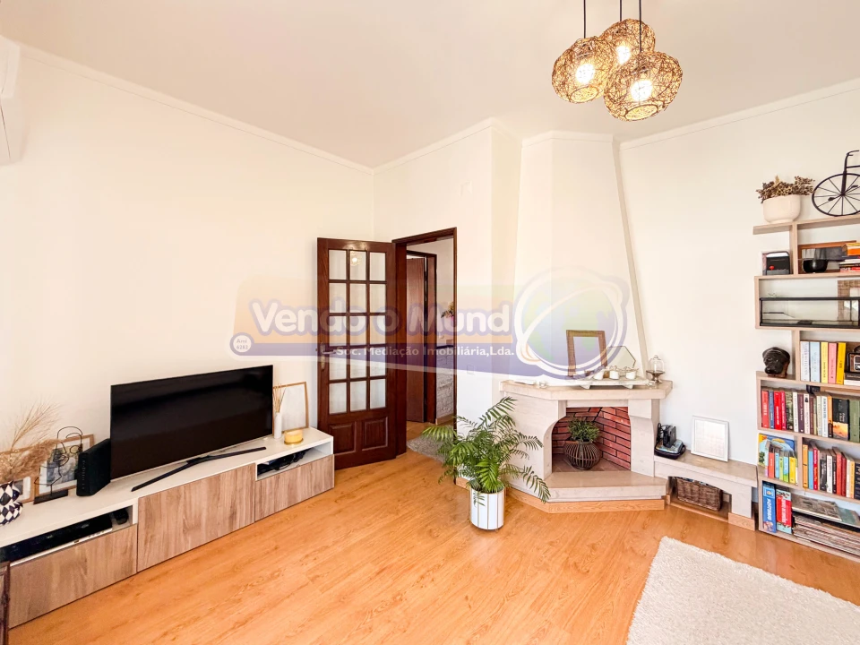 Apartamento T2 para Venda em Samora Correia Foto 11