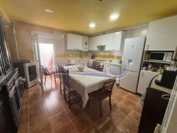 Moradia T1 para Venda em Cabeção