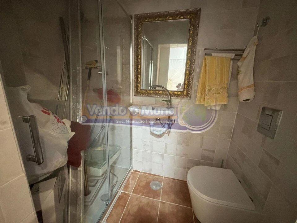 Moradia T1 para Venda em Cabeção Foto 8