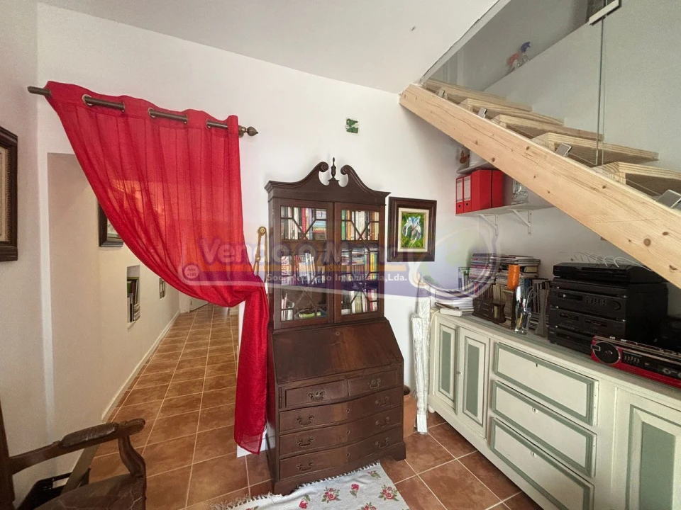 Moradia T1 para Venda em Cabeção Foto 3