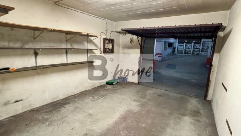 Garagem para Venda em Agualva e Mira-Sintra