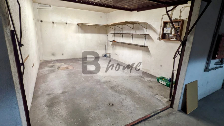 Garagem para Venda em Agualva e Mira-Sintra Foto 3