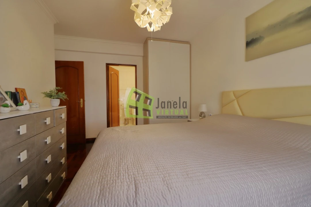 Apartamento T3 para Venda em Quinta do Conde Foto 16