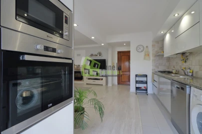 Apartamento T3 para Venda em Quinta do Conde