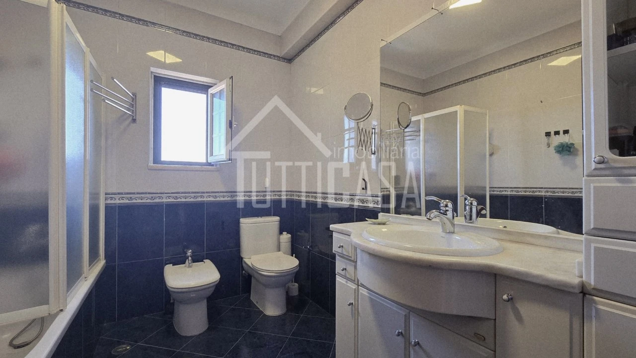 Moradia T3 para Venda em Venda do Pinheiro e Santo Estêvão das Galés Foto 14