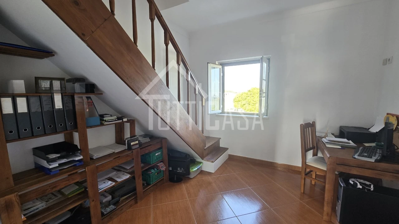 Moradia T3 para Venda em Venda do Pinheiro e Santo Estêvão das Galés Foto 17