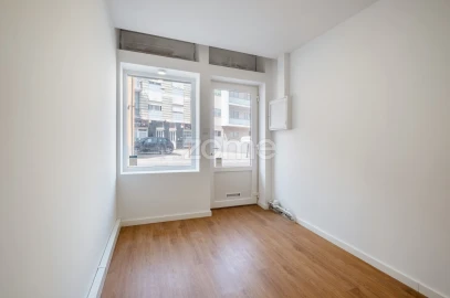 Negócio para Arrendamento em Rio Tinto