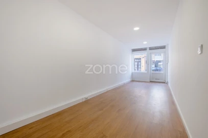 Negócio para Arrendamento em Rio Tinto