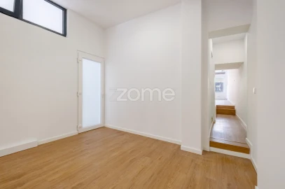 Negócio para Arrendamento em Rio Tinto