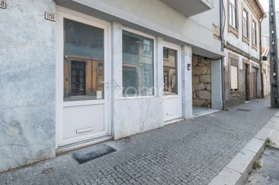 Negócio para Arrendamento em Rio Tinto