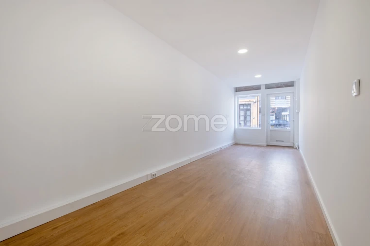 Negócio para Arrendamento em Rio Tinto Foto 2