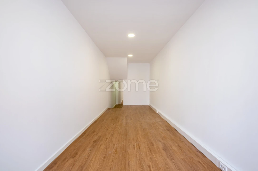 Negócio para Arrendamento em Rio Tinto Foto 3