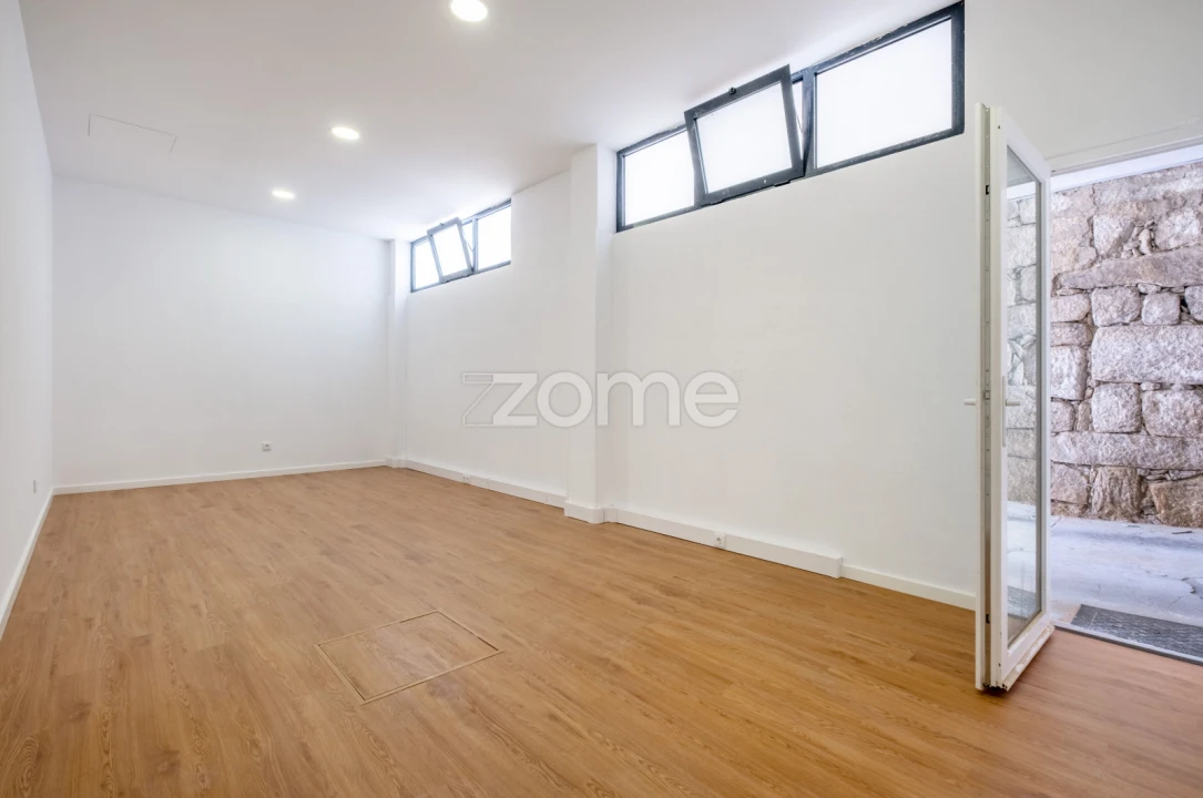 Negócio para Arrendamento em Rio Tinto Foto 12